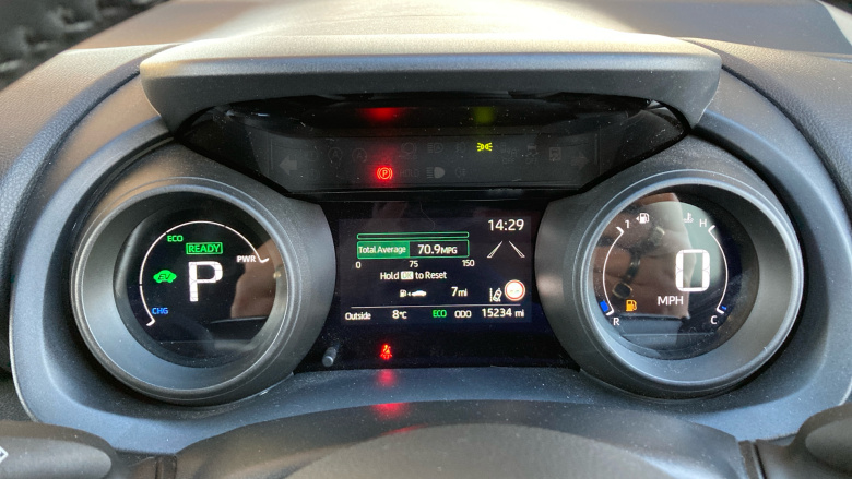 Toyota Yaris 1.5 Hybrid Design 5dr CVT Hybrid Hatchback